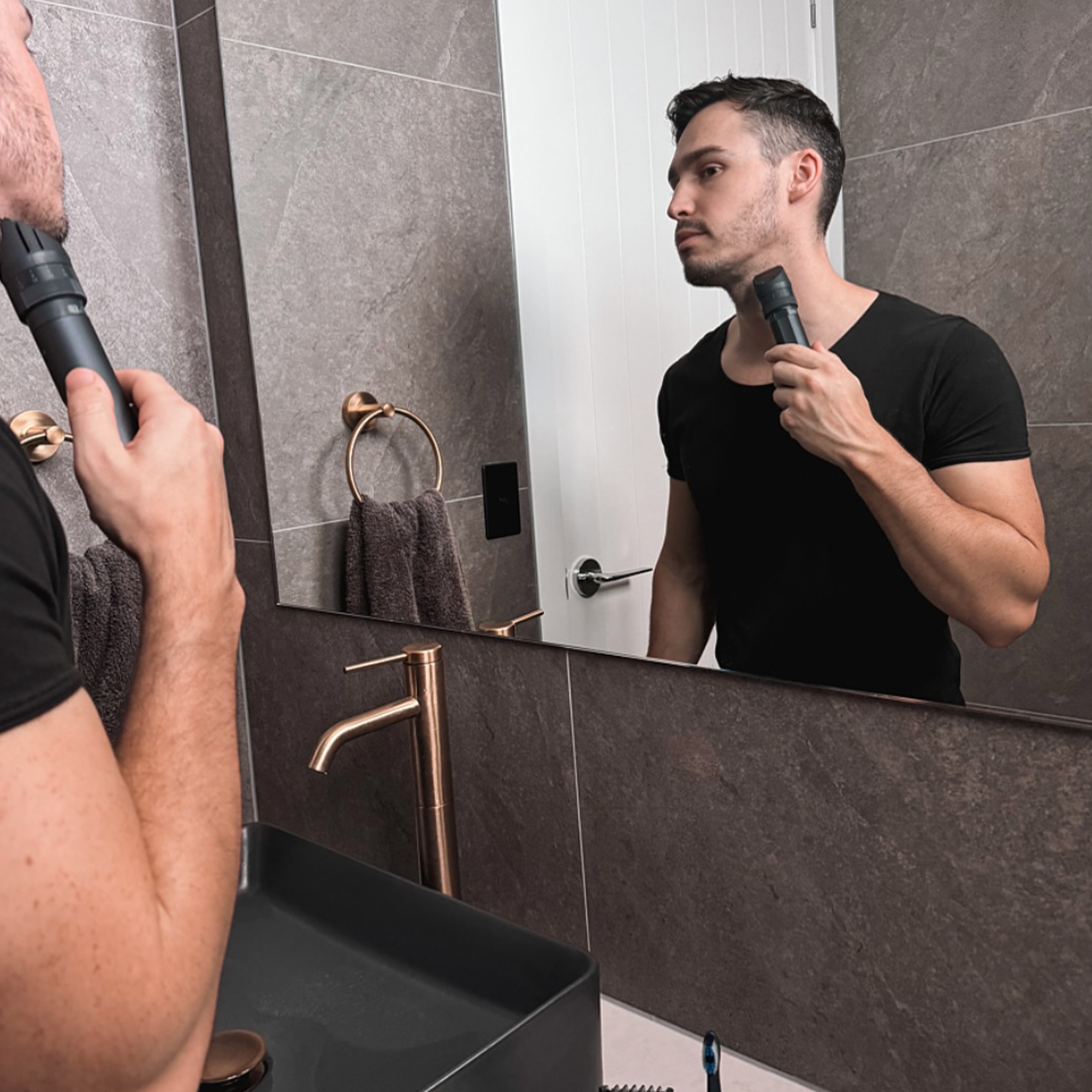 1. Multishape | Mens Grooming Kit