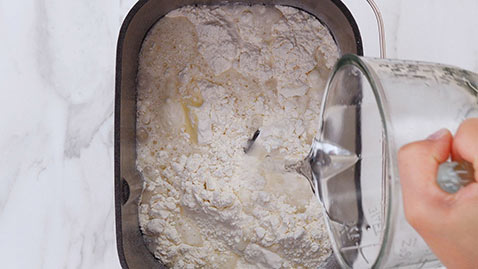 الخبز الأساسي