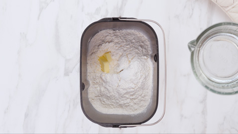 خبز بالزبيب