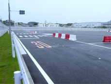 The driving test course next to YOKOHAMA R&D