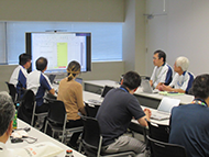 This photo shows the mutual environmental audit conducted in Japan.