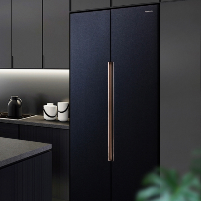 A Touch of Seamless Elegance for Your Kitchen & Living Spaces