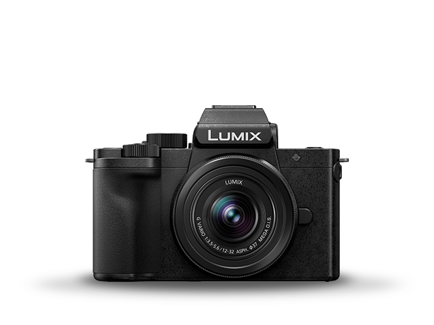Foto av LUMIX G-kamera DC-G100D med USB Type-C med H-FS12032