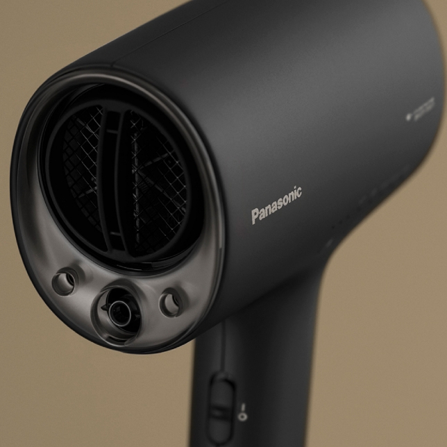 nanoe™ MOISTURE+ and Mineral Hair Dryer EH-NA0J | Panasonic